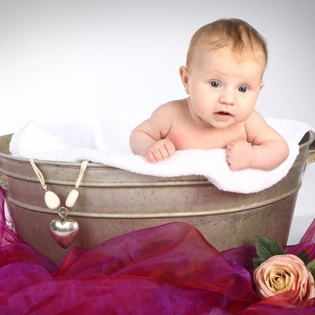Baby in Wanne