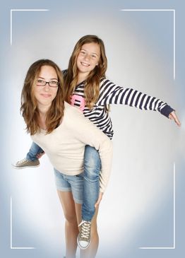 Geschwister mit Rahmen